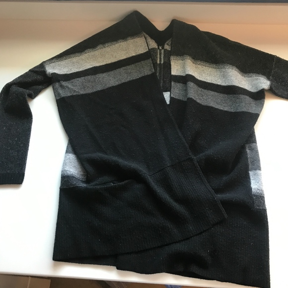 Vince Gray Variegated Striped Drape Cardigan - Picture 4 of 8